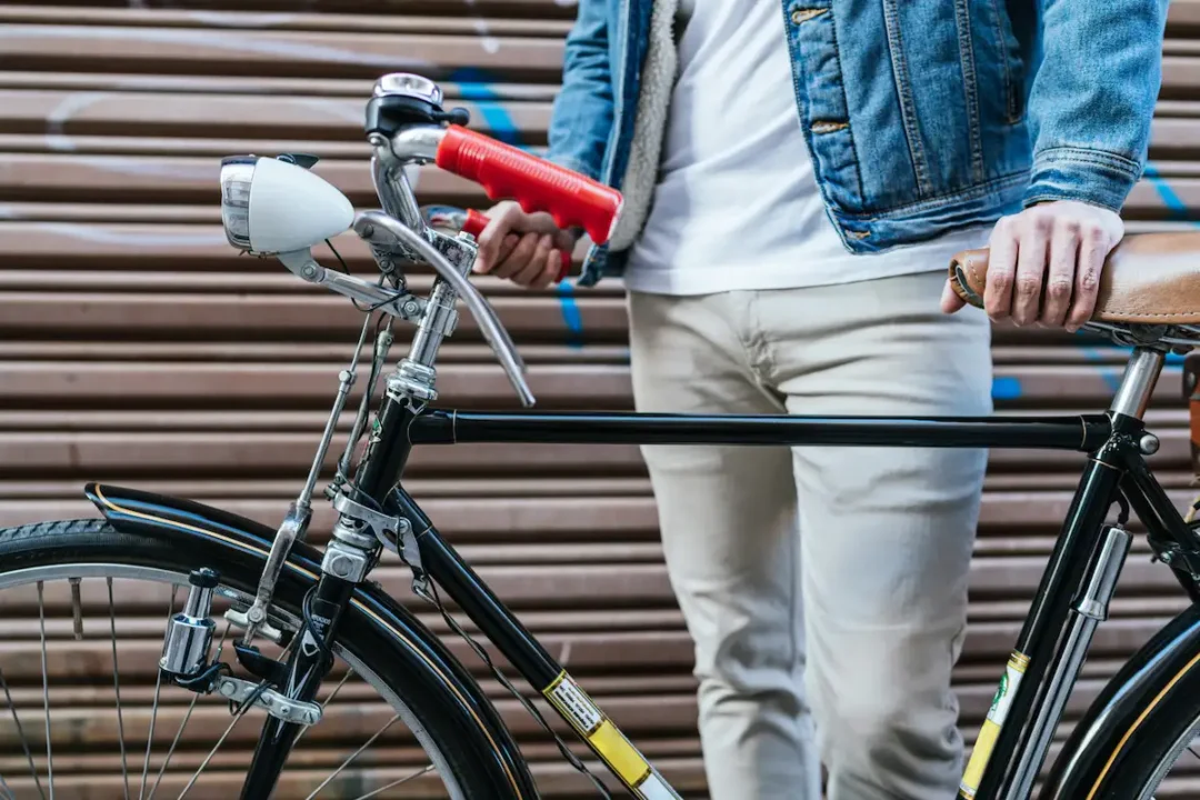 dinamo para bicicleta